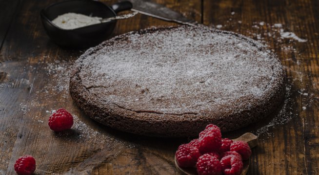 Шоколадов сладкиш с малини