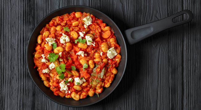 Печени домати с боб и сирене фета