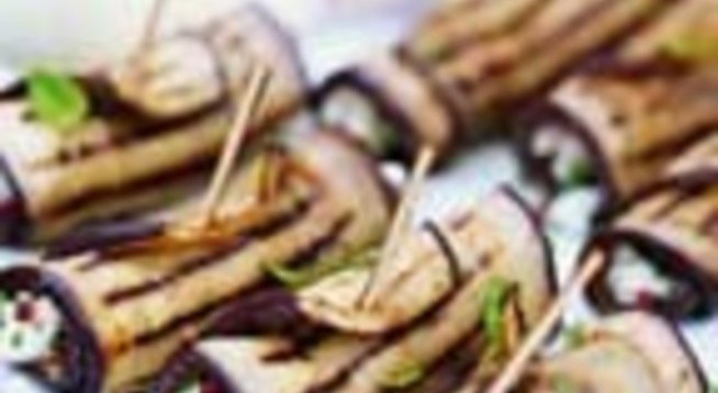 Пикантни патладжани със сирене