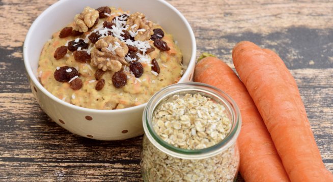 Овесена каша с вкус на морковена торта