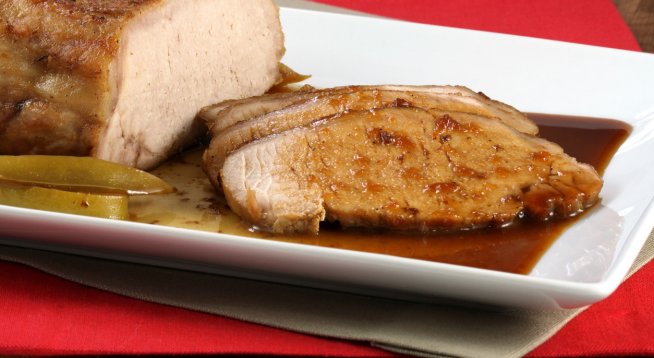 Свинско с ябълков сос