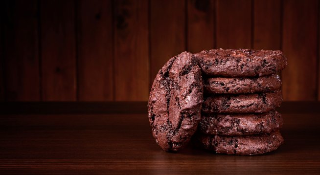 Коледни бисквити с двоен шоколад