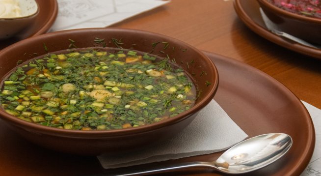 Армеева чорба със зелев сок и праз лук.Снимка: istock