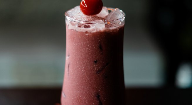 Протеинов шоколадов шейк с череши