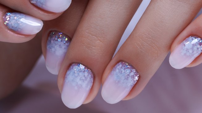 Маникюри в цвета на 2026 Cloud Dancer (+Снимки)