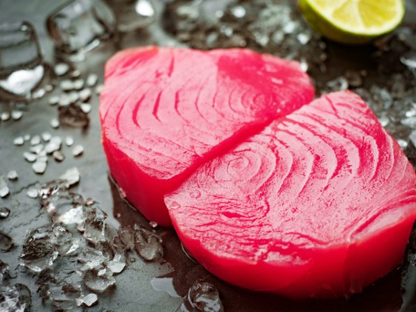 Риба тонРибата тон е не само вкусна. Тя е добър източник на витамин В3, омега-3 мастни киселини и витамини.&nbsp;Снимка: istock