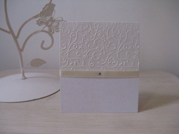 Една наистина изчистена и елегантна покана.