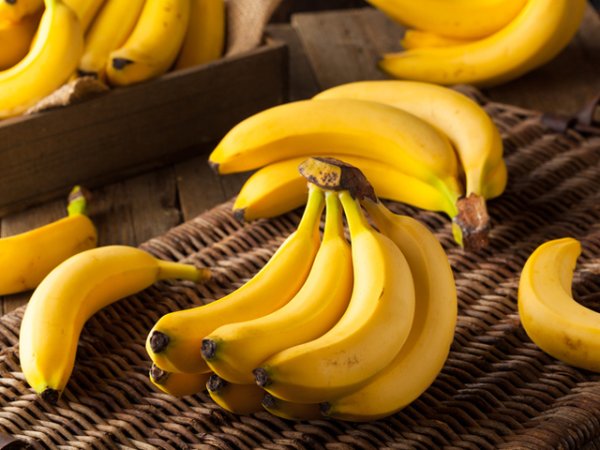 Банан&nbsp;Освен добър доставчик на калий, бананите съдържат и протеини &ndash; около 1,6 грама за една чаша. В бананите се срещат още витамините А, В6 и С, както и магнезий.&nbsp;Снимка: istock