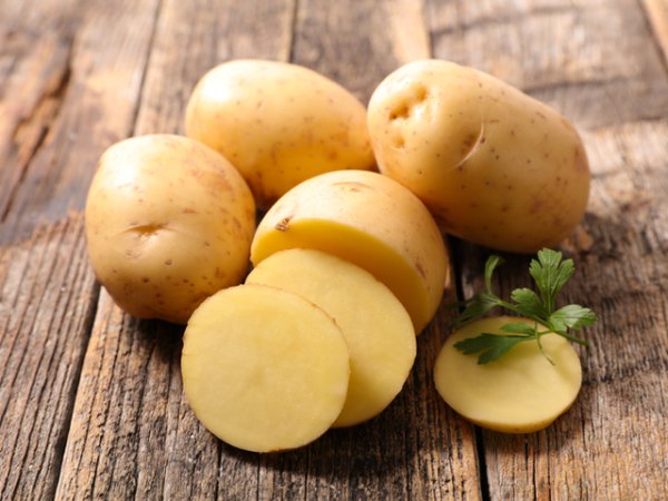 Картофи&nbsp;Картофите са богати на калий. Доставят приблизително 20% от дневната нужда. Съставени са от сложни въглехидрати, които се разграждат бавно.&nbsp;Снимка: istock