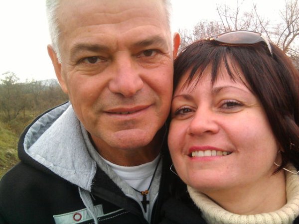 Валя Панкова: Любовта е най-прекрасното чувство. То идва неочаквано в повечето случаи. Не губете надежда, всеки има някъде своя, истинска половина.