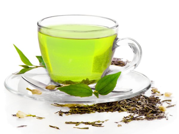 Зелен чайЗеленият чай има активизиращи метаболизма вещества. Той е богат на антиоксиданти, които в комбинация с леки упражнения всеки ден правят справянето с теглото при хипотиреоидизъм по-лесно.&nbsp;Снимка: istock
