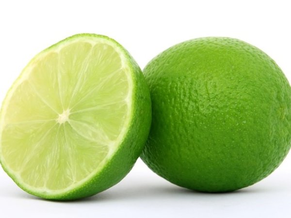 Лайм100 грама лайм съдържа едва 1,7 грама захари. Съдържанието на жълтите лимони е сходно. Снимка: maxpixel