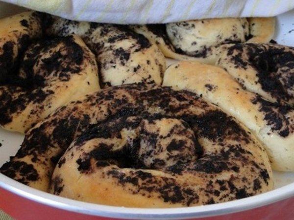 Домашен хляб с маслинова паста - рецептата вижте тук.