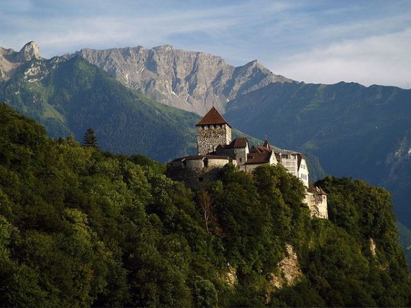 Замъкът Вадуц, Лихтенщайн
Снимка: Wikimedia Commons