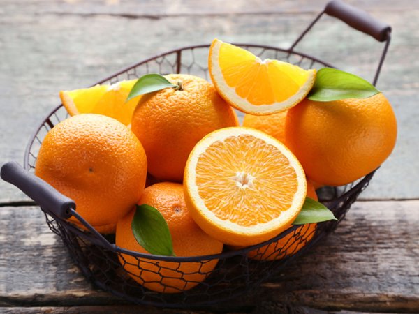 Портокали&nbsp;Портокалите са богат източник на витамин С, който е важен за енергията в клетките. Фибрите, минералите, витамините и антиоксидантите в портокалите осигуряват много енергия през целия ден.&nbsp;Снимка: istock
