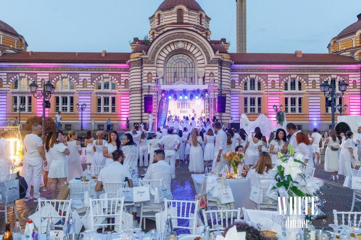 White dinner