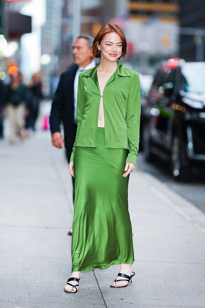 Копринена пола